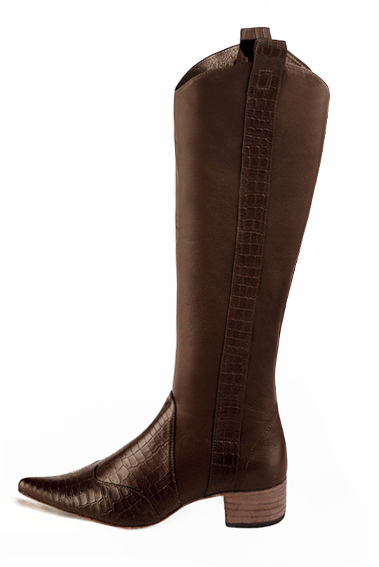 French elegance and refinement for these dark brown cowboy boots, 
                available in many subtle leather and colour combinations. A pretty, chic Santiag boot on a low heel, with a fashionable attitude.
Its side zipper and round cut-out give you plenty of room to breathe.
Perfect with jeans, shorts or a bohemian chic dress. 
                Made to measure. Especially suited to thin or thick calves.
                Matching clutches for parties, ceremonies and weddings.   
                You can customize these knee-high boots to perfectly match your tastes or needs, and have a unique model.  
                Choice of leathers, colours, knots and heels. 
                Wide range of materials and shades carefully chosen.  
                Rich collection of flat, low, mid and high heels.  
                Small and large shoe sizes - Florence KOOIJMAN